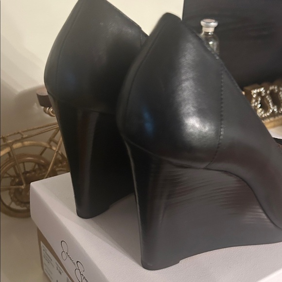 Like new Michael Kors Black Peep-Toe Heels with Gold Logo…like new!! So classy!! - Picture 5 of 6